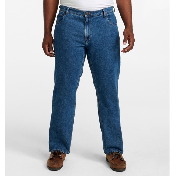 LL Bean Standard Fit Straight Leg Stonewashed Denim Classic Jeans 38x34 - Picture 1 of 7